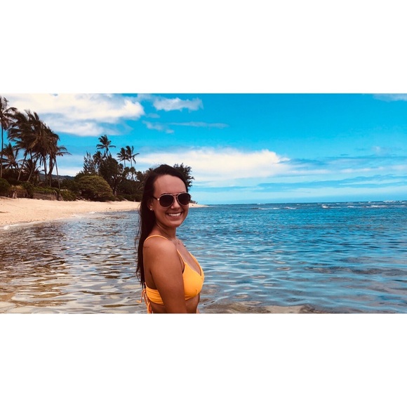 Meet Your Posher, Jackie - Picture 3 of 5